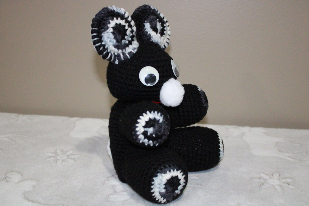 Black Mouse crafted with handmade techniques for a truly unique style.