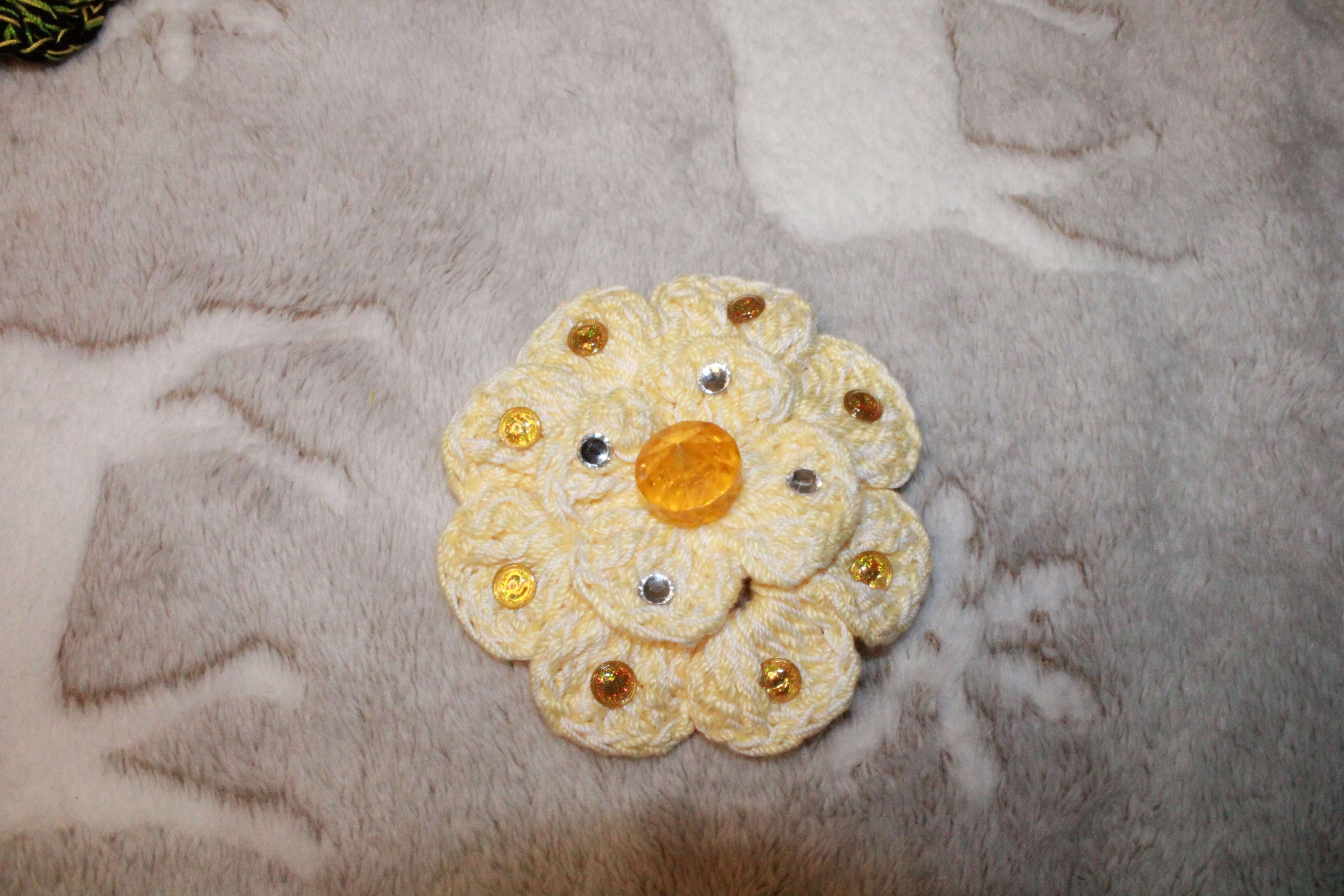 Light Yellow Fashion Hairclip Flower crafted with handmade techniques for a truly unique style.